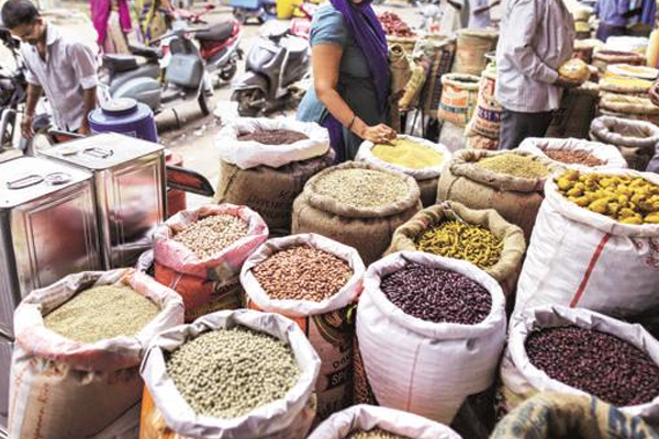  food prices push india retail inflation higher in august 255615