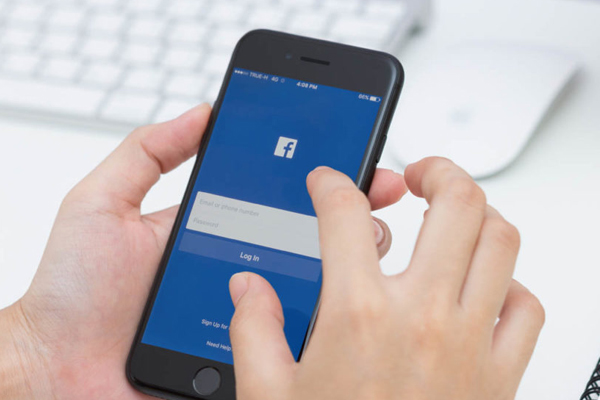 facebook may soon ask you to upload your photo for security 275562