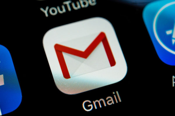  gmail dark mode now available on iphone and ipad 442597