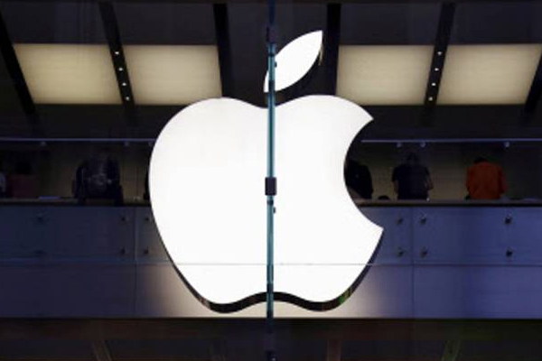 apple will let parler back on app store report 476080