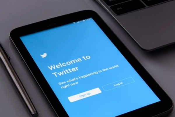 twitter adds automatically generated captions for all videos 499734