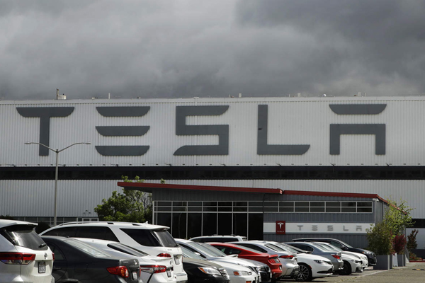 tesla installs record 4k ev supercharger stations globally 525544