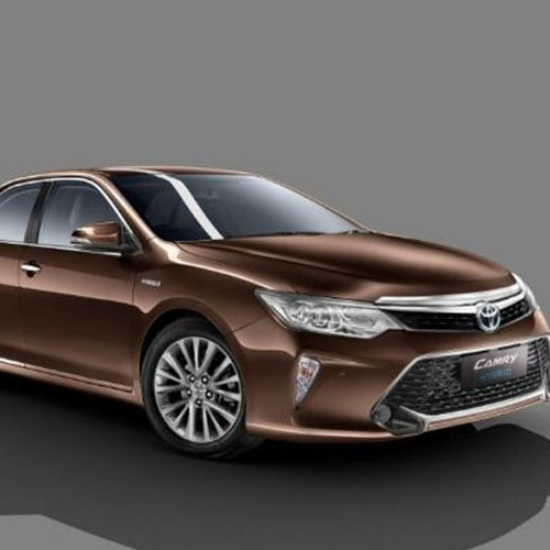  Toyota Camry Hybrid launched in India at Rs 31.92 lakh