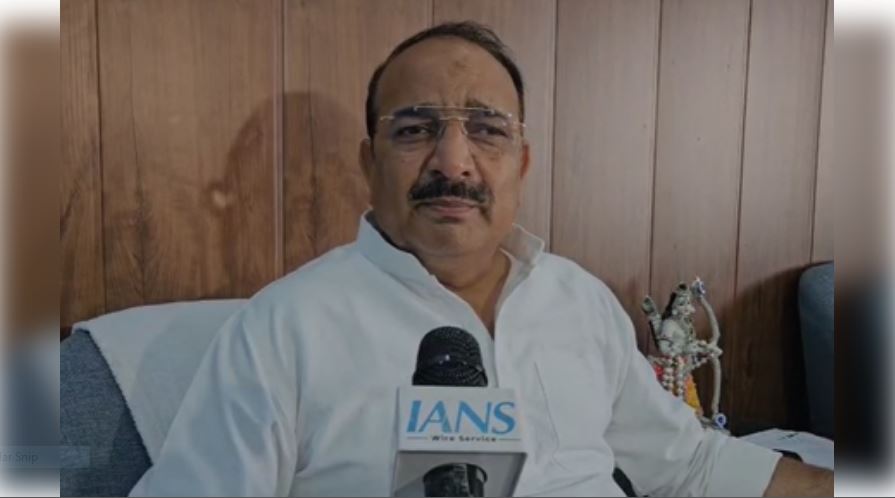 Doubt on Rahuls citizenship, Ramji Lal Suman statement is shameful: Dinesh Pratap Singh - Lucknow News in Hindi