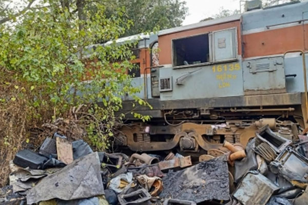 Railways set a new record in scrap sales, earned Rs 2,582 crore in 6 months - India News in Hindi