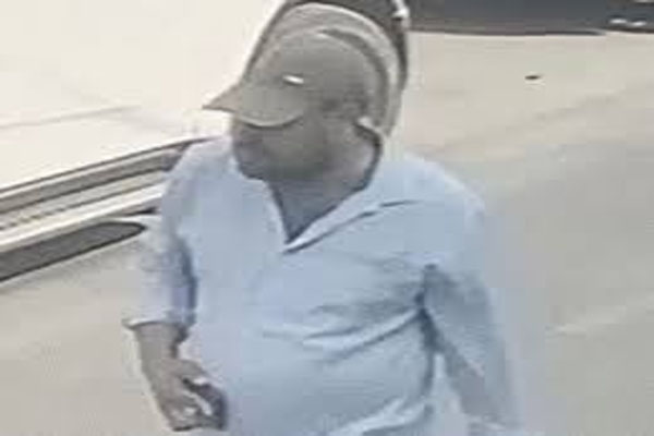 दिनदहाड़े अमृतसर के पीएनबी बैंक में 22 लाख की लूट, पिस्टल दिखाकर कैशियर को धमकाया