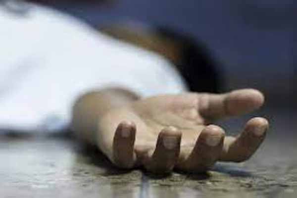 कॉलेज के हॉस्टल के कमरे में मिला छात्र का शव