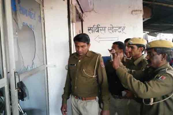 Firing at the bus stand in revenge, panic spread among people - Sawai-Madhopur News in Hindi