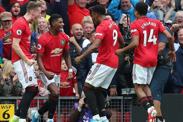 English Premier League : Manchester United beat Chelsea by 4-0 - Football News in Hindi