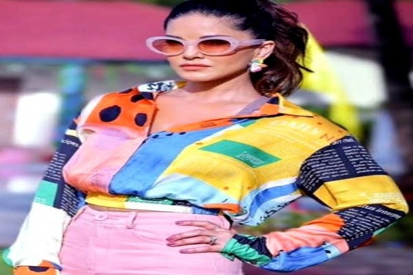 Splitsvilla X4: Sunny Leone motivates the contestants, shares her story - Television News in Hindi