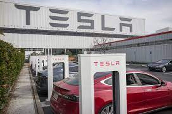 Workers injured in explosion at Tesla’s US Cybertruck factory