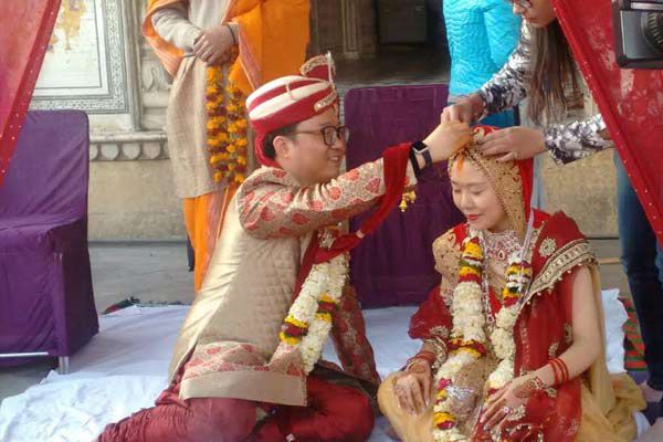 Indian tradition made Humrahi Chinese couple - Jaipur News in Hindi
