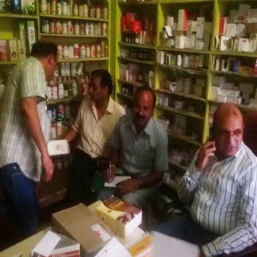 Lab-clinics inspected by SDM - Karauli News in Hindi