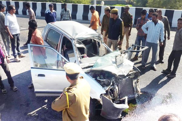 death of couples in Trolley-car accident - Rajsamand News in Hindi