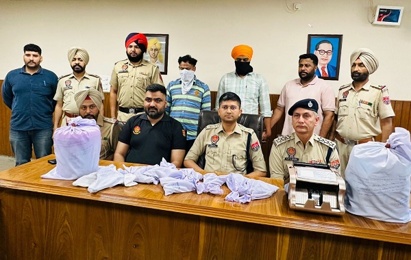 Main accused in ex-serviceman murder arrested, links with Afridi gang revealed - Tarn Taran News in Hindi