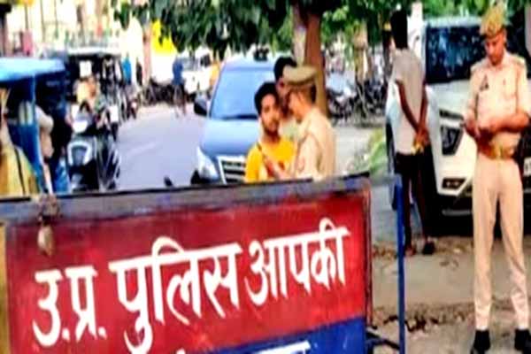 यूपी पुलिस ने कहा, सोशल मीडिया पर नौकरी के झांसे में न आएं लोग