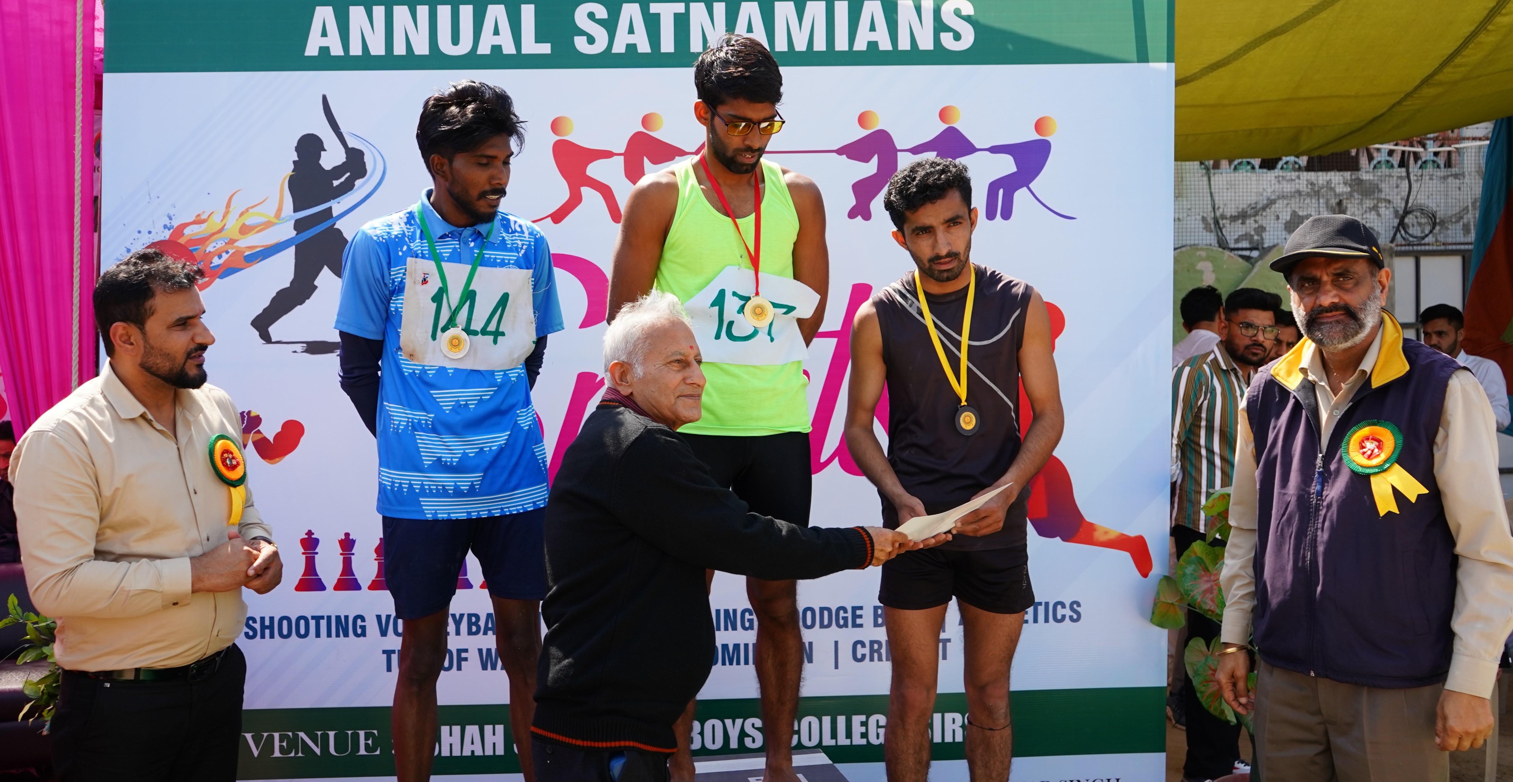 Annual sports meet started in Shah Satnam Ji Boys College, winner in 400 meter race was brilliant - Sirsa News in Hindi