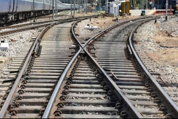 Four coaches of Vardhaman passenger train derailed, no loss of life or property - Delhi News in Hindi