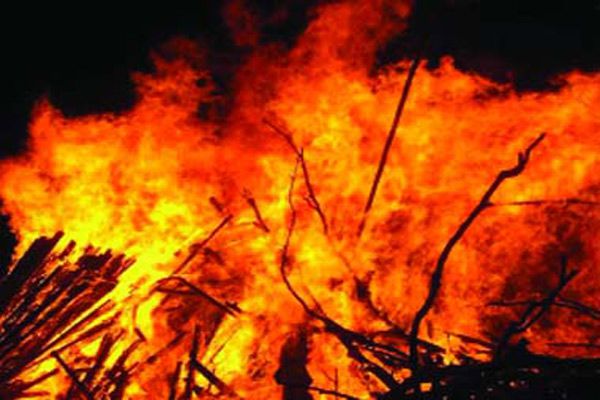 Now a fierce fire on the hills of Debari and Matun - Udaipur News in Hindi