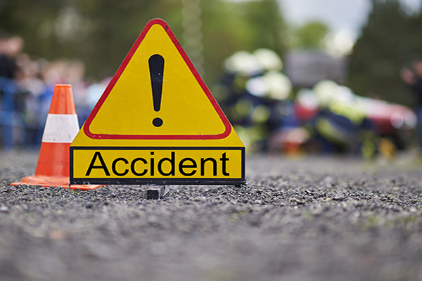 3 killed in truck and motorcycle collision in Bihar - Patna News in Hindi