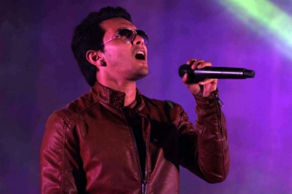 Aditya Narayan: Singing is not a means to earn money - Bollywood News in Hindi