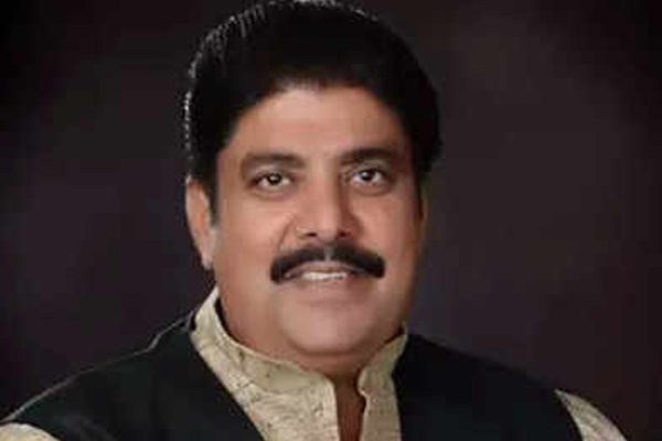 Mobile phone seized from convicted JJP leader Ajay Chautalas cell in Tihar Jail - Rohtak News in Hindi
