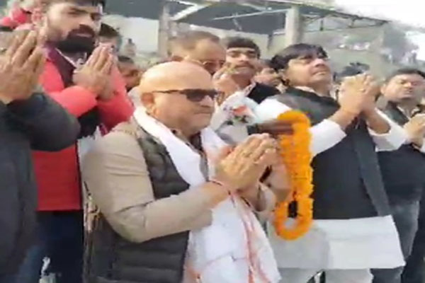 Ruckus over the death of Congress worker Prabhat Pandey, Ajay Rai - Gorakhpur News in Hindi