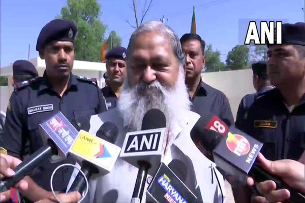 पंजाब में जो सरकार आई है ये 'बच्चा पार्टी' है, पंजाब सरकार के दूध के दांत भी नहीं टूटे हैं - अनिल विज