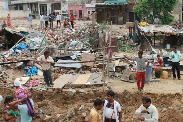 Remove encroachment from Khalana Kachti slum, issue FIR against the obstructing 17 - Jaipur News in Hindi