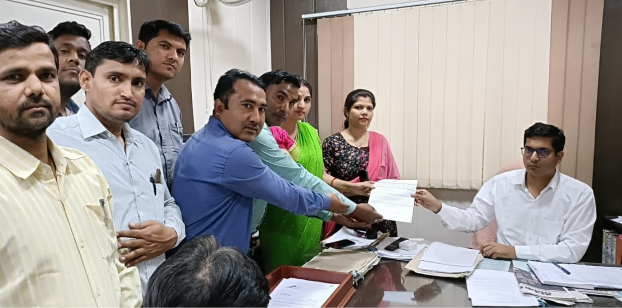 Candidates who have done PG in different subject should get relaxation in promotion: Bainsla - Bharatpur News in Hindi