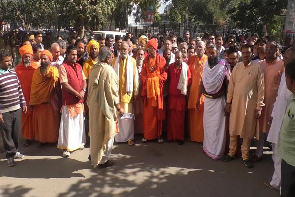 Monk came to protest the rise of communal incidents saint - Bhilwara News in Hindi