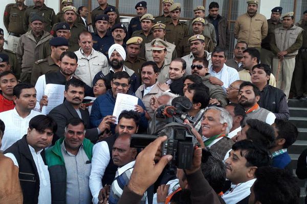 Congress leaders burnt the effigy of Modi - Panipat News in Hindi