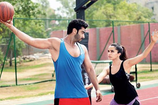 Half Girlfriend box office collection day 9: Arjun Kapoor-Shraddha Kapoor starrer earns Rs 52.96 crore - Bollywood News in Hindi
