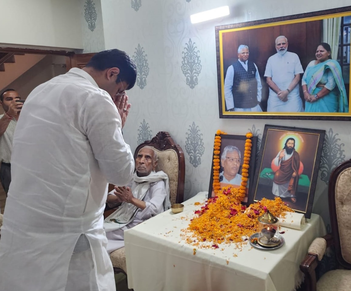 जेजेपी राष्ट्रीय अध्यक्ष अजय चौटाला ने सांसद कटारिया के निधन पर जताया शोक