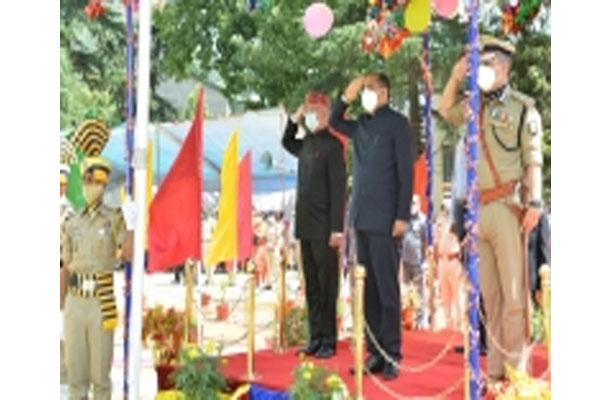 Himachal Chief Minister pays tribute to soldiers - Kullu News in Hindi