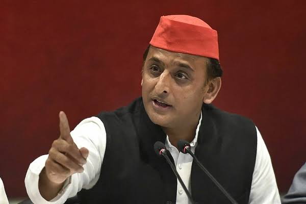 Akhilesh Yadav attacked BJP, government should listen to Supreme Court - Jaunpur News in Hindi