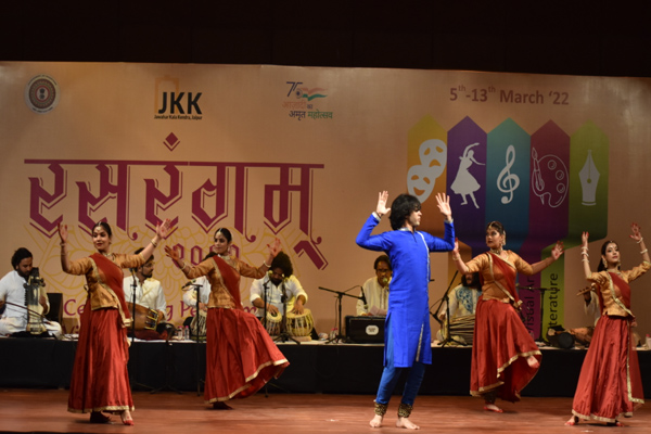 The fusion musical performance at JKK enthralls the audience - Jaipur News in Hindi