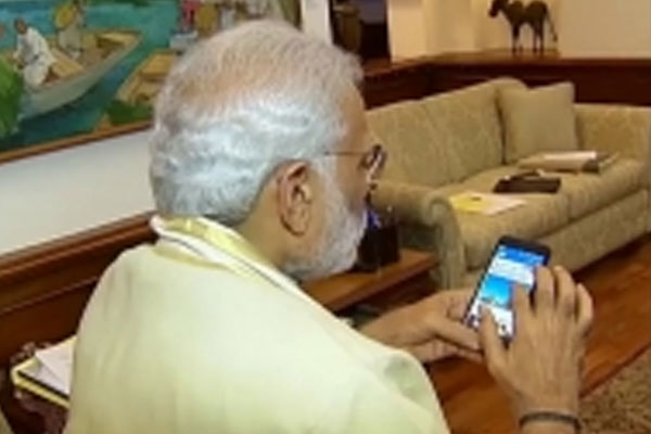 PM Modi knows the situation by calling Swami Adgadanand Maharaj - Varanasi News in Hindi