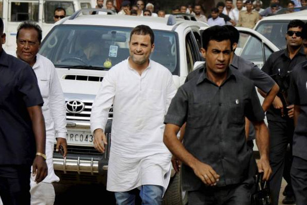 Gujarat Elections 2017: Rahul gandhi reach porbandar on 2 day gujarat visit - Porbandar News in Hindi