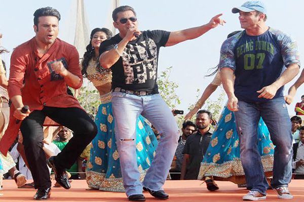 salman khan started the promotions of his much awaited film tubelight - Bollywood News in Hindi