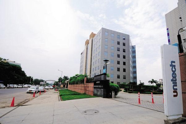 Supreme Court stays NCLT order allowing govt to take control of Unitech - Delhi News in Hindi