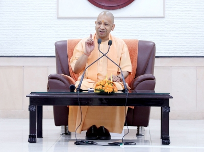 शिक्षा समाज के लोगों की भावनाओं को समझने का जरिया है: मुख्यमंत्री योगी