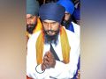 भगोड़े अमृतपाल सिंह के चाचा, ड्राइवर ने पंजाब पुलिस के सामने किया सरेंडर